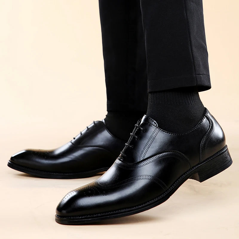 Luxury Men's Glossy Brogue Leather Shoes