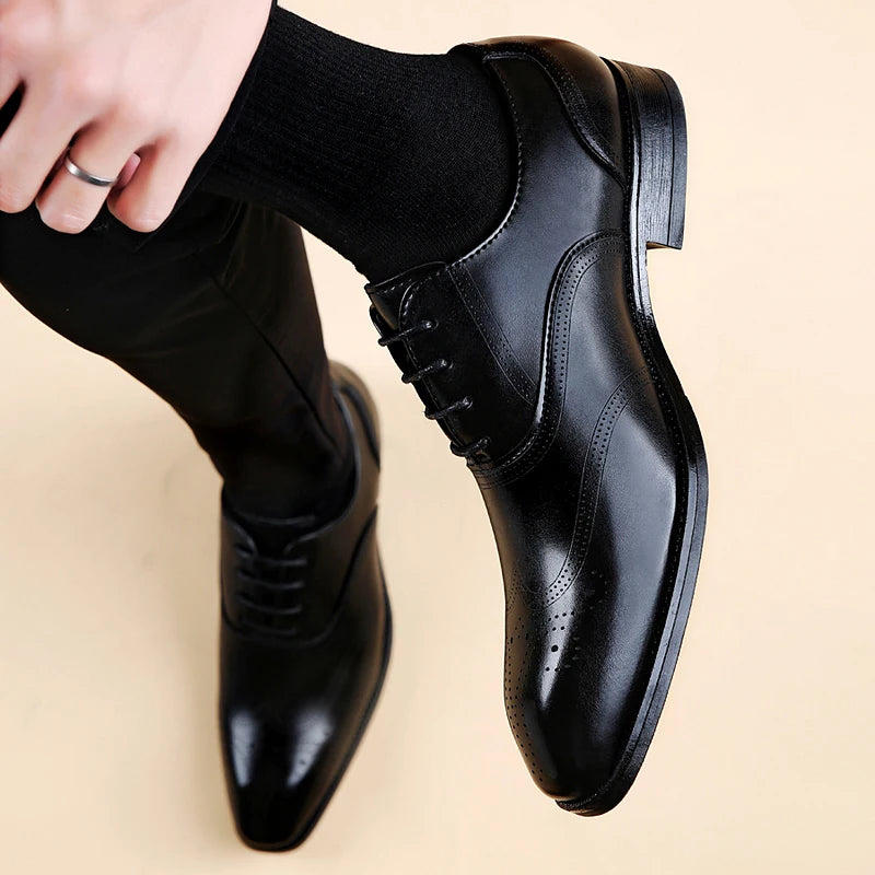 Luxury Men's Glossy Brogue Leather Shoes